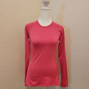 Women's athletic long sleeve shirt